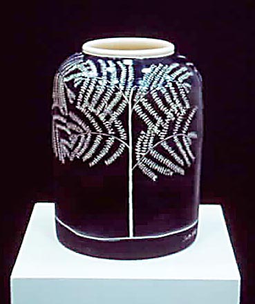 Night Treet urn