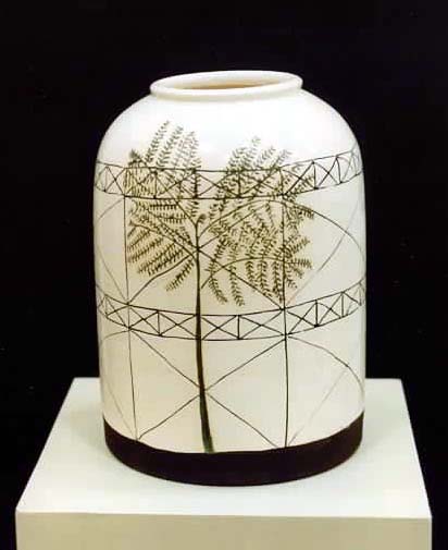 Tree urn